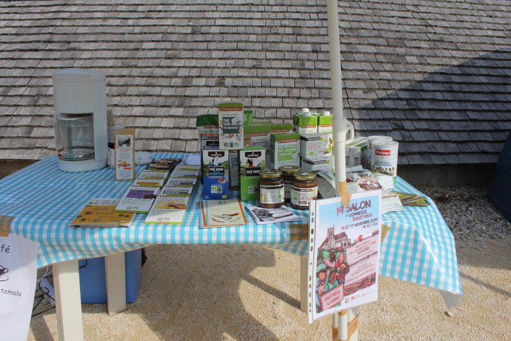 Stand sur la Biodiversité à la Pyramide du Loup